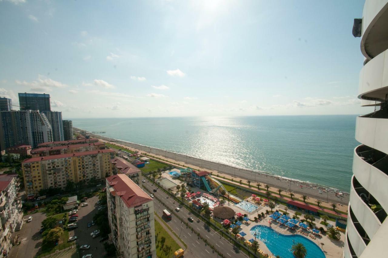 Orbi Apart Hotel In Front Of Aquapark Batumi Luaran gambar